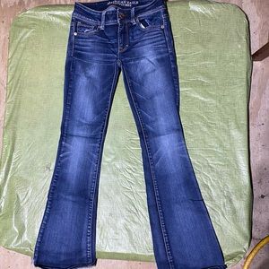 Women’s American Eagle Jeans.